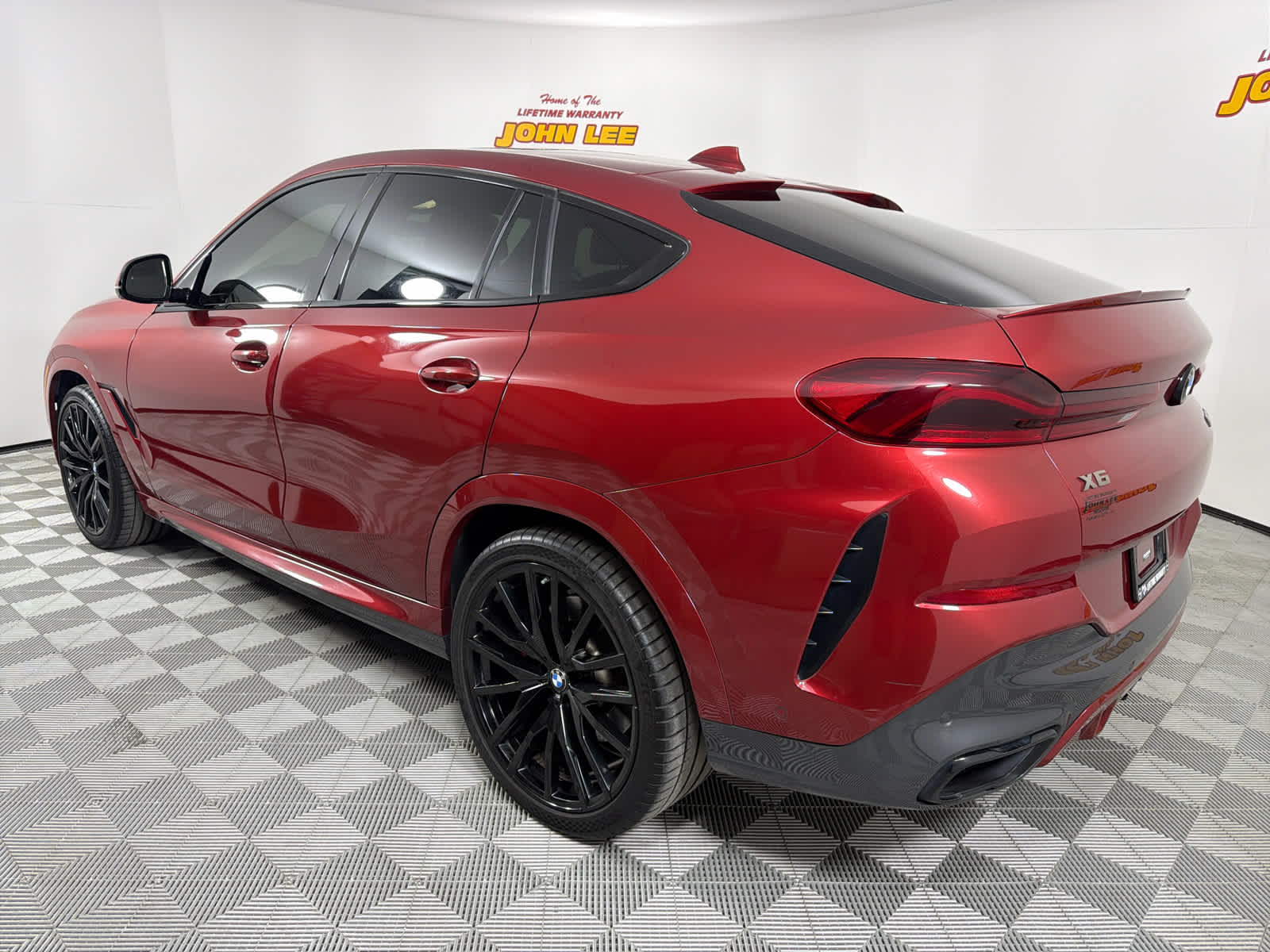 2022 BMW X6 M50i