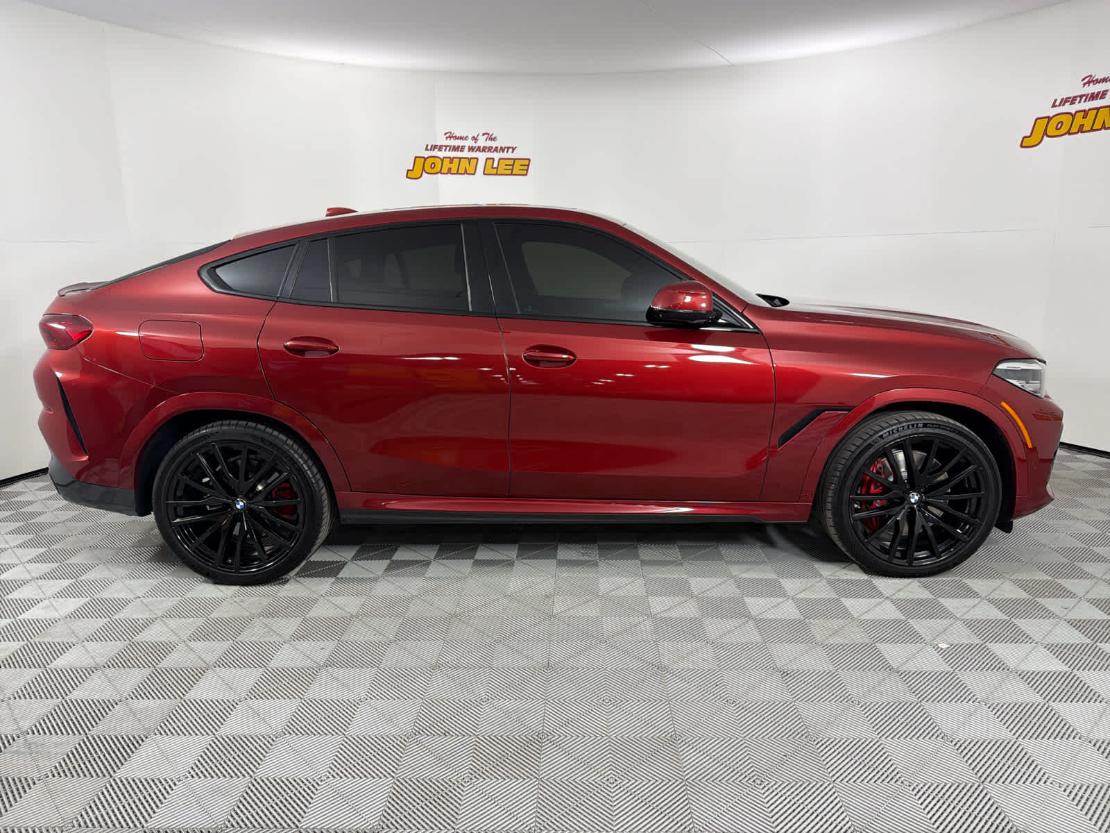2022 BMW X6 M50i