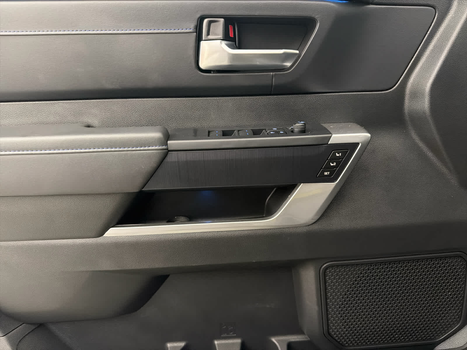 2024 Toyota Sequoia Platinum