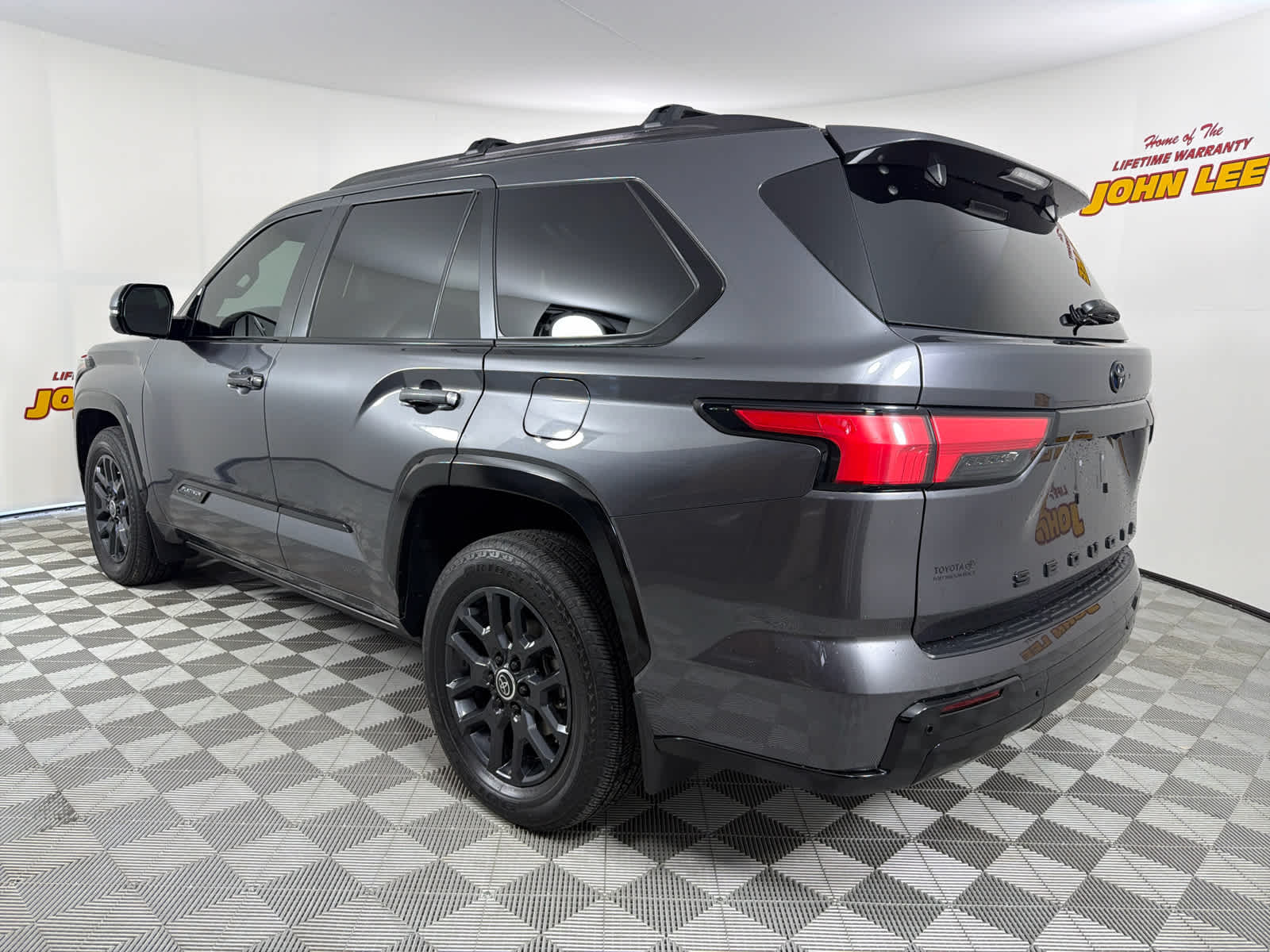 2024 Toyota Sequoia Platinum