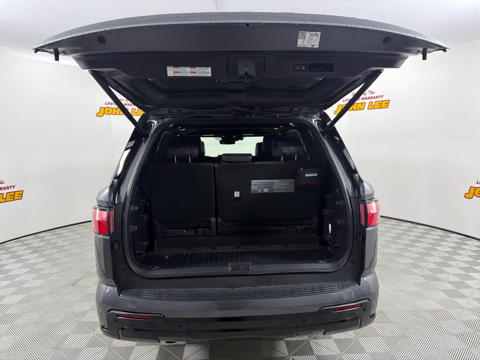 2024 Toyota Sequoia Platinum