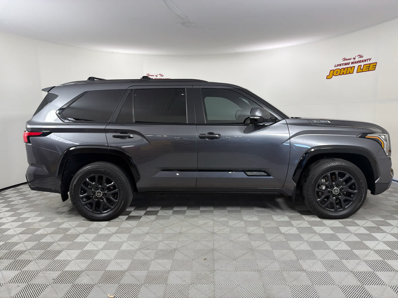 2024 Toyota Sequoia Platinum