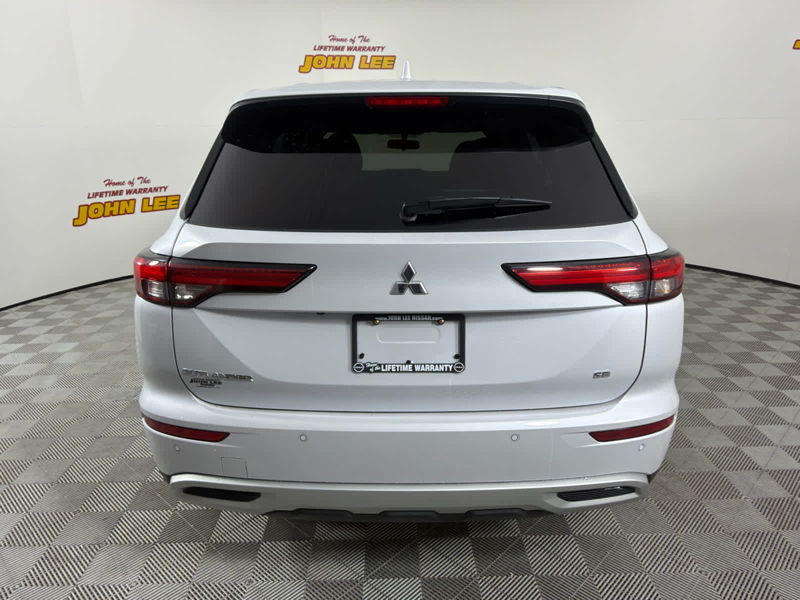 2022 Mitsubishi Outlander SE