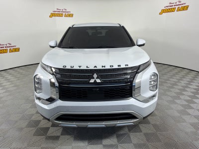 2022 Mitsubishi Outlander SE