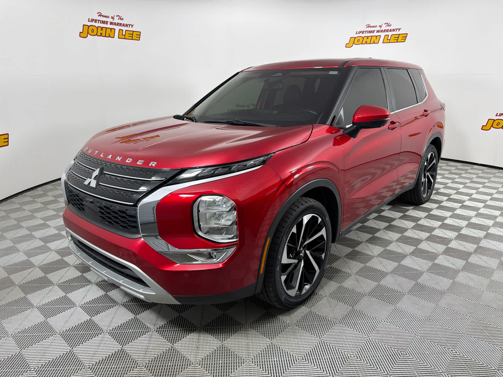 2023 Mitsubishi Outlander SE