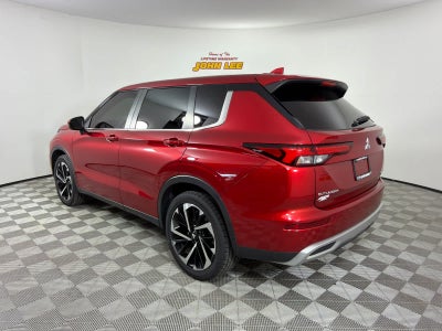 2023 Mitsubishi Outlander SE