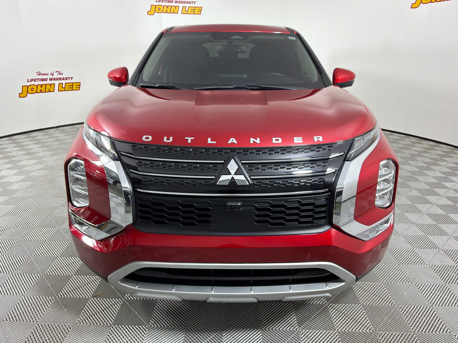 2023 Mitsubishi Outlander SE