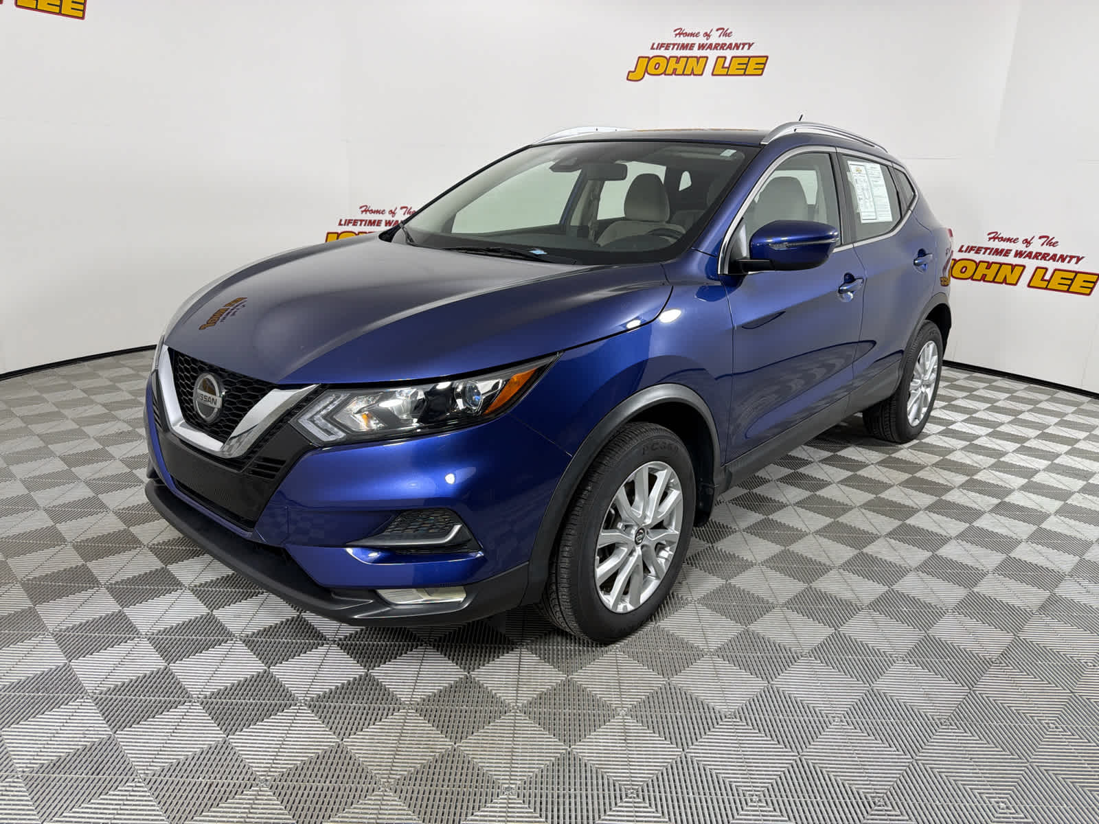 2022 Nissan Rogue Sport SV