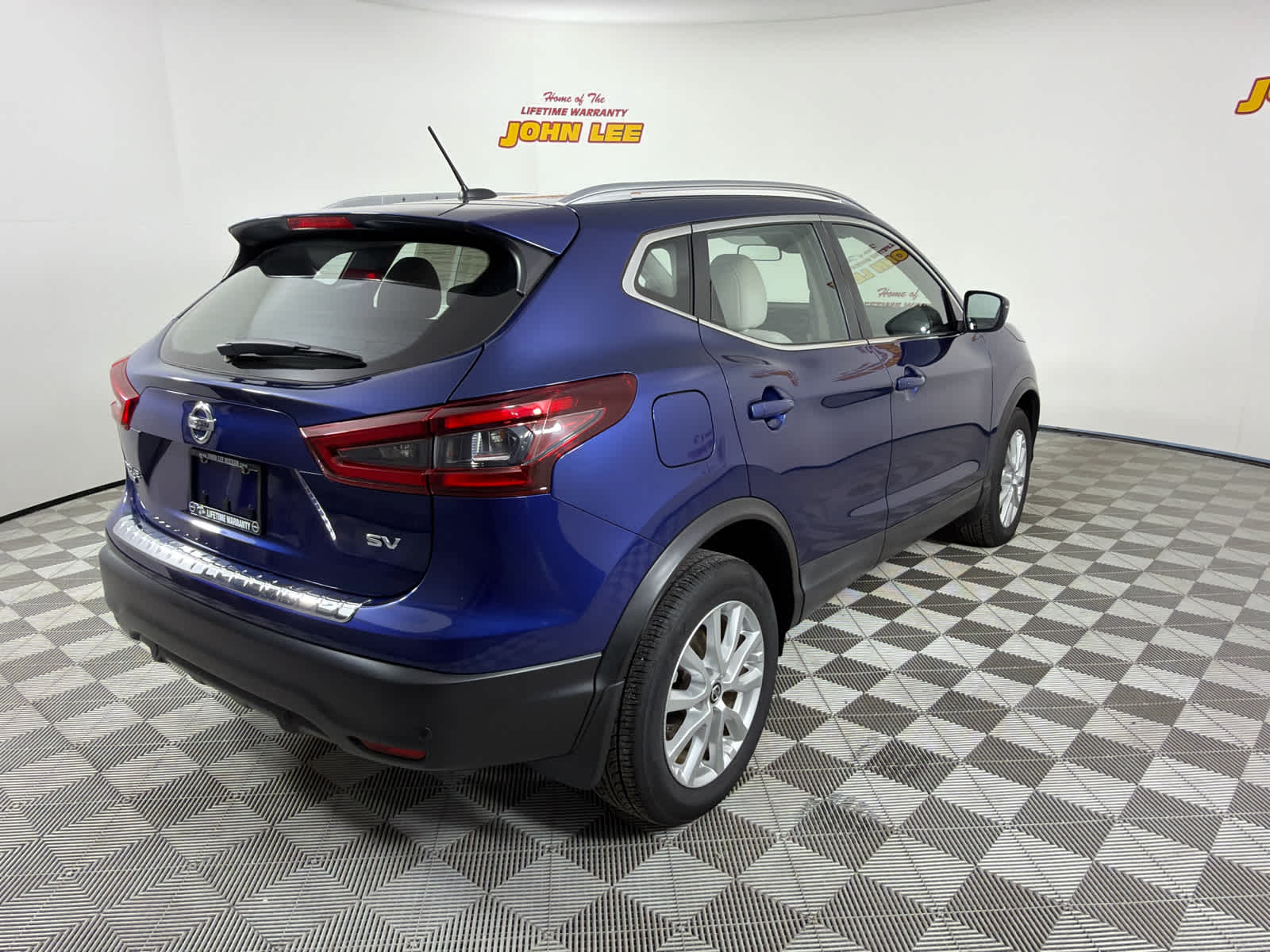 2022 Nissan Rogue Sport SV