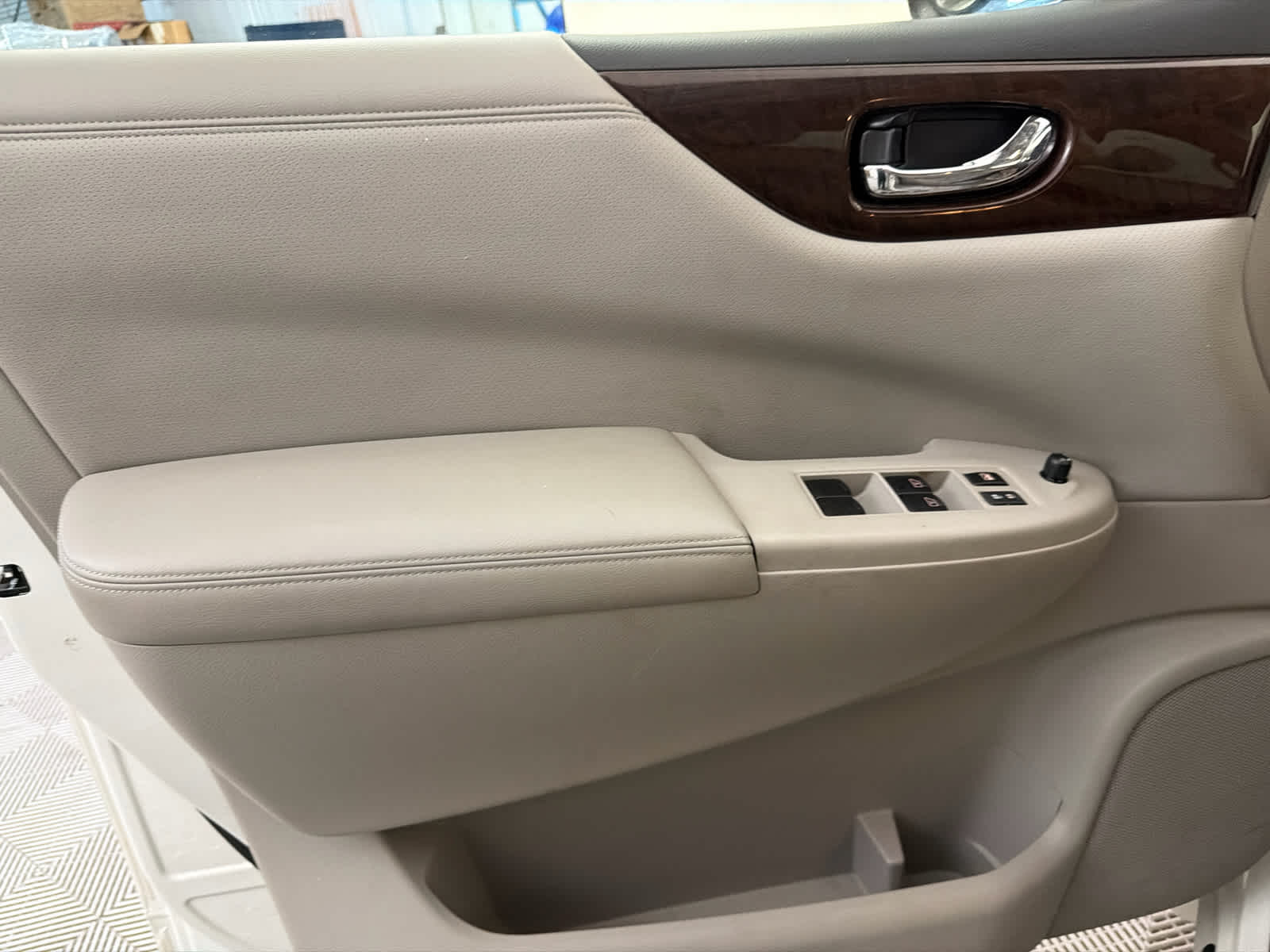 2015 Nissan Quest SL