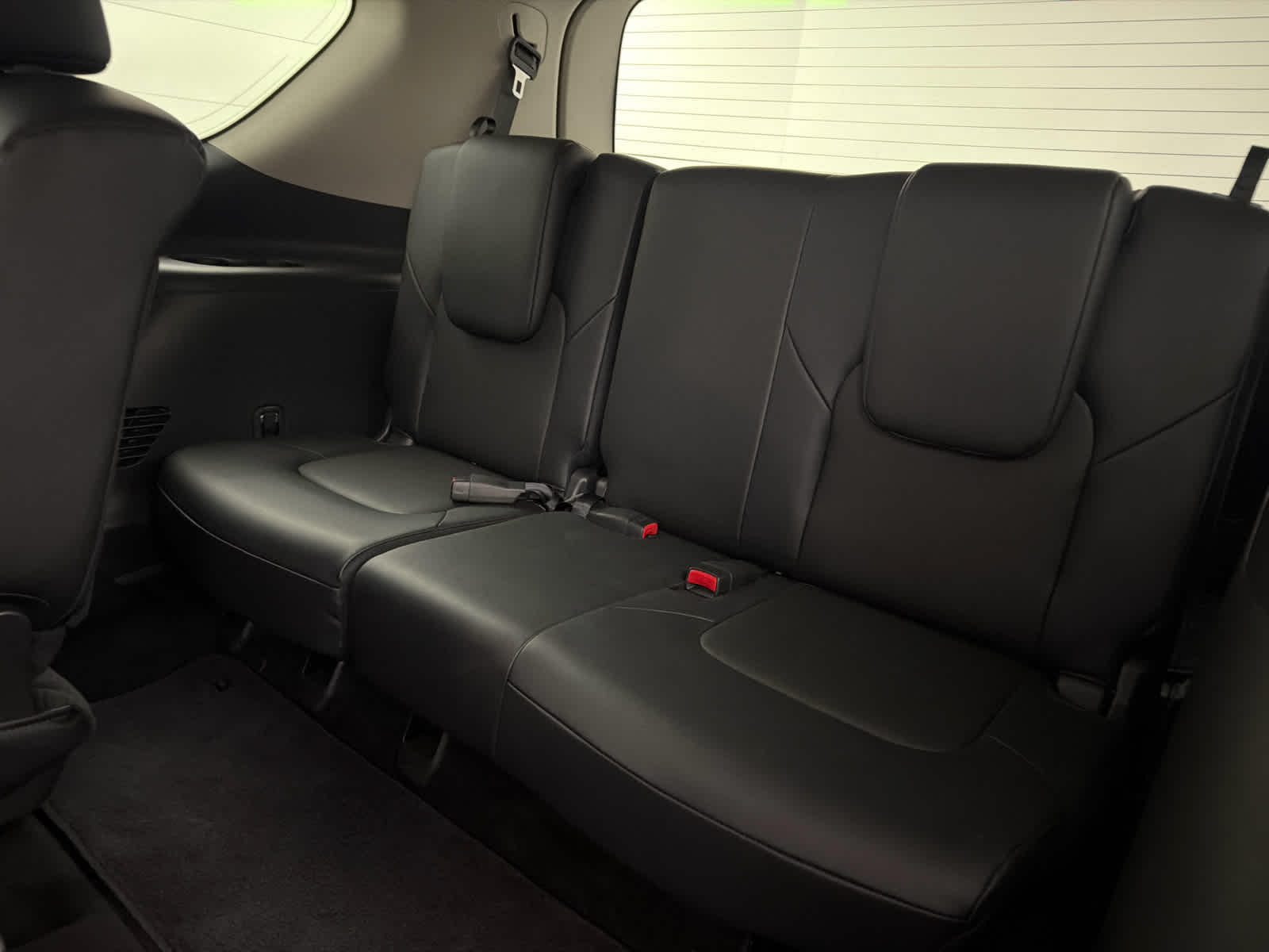 2024 Nissan Armada SV