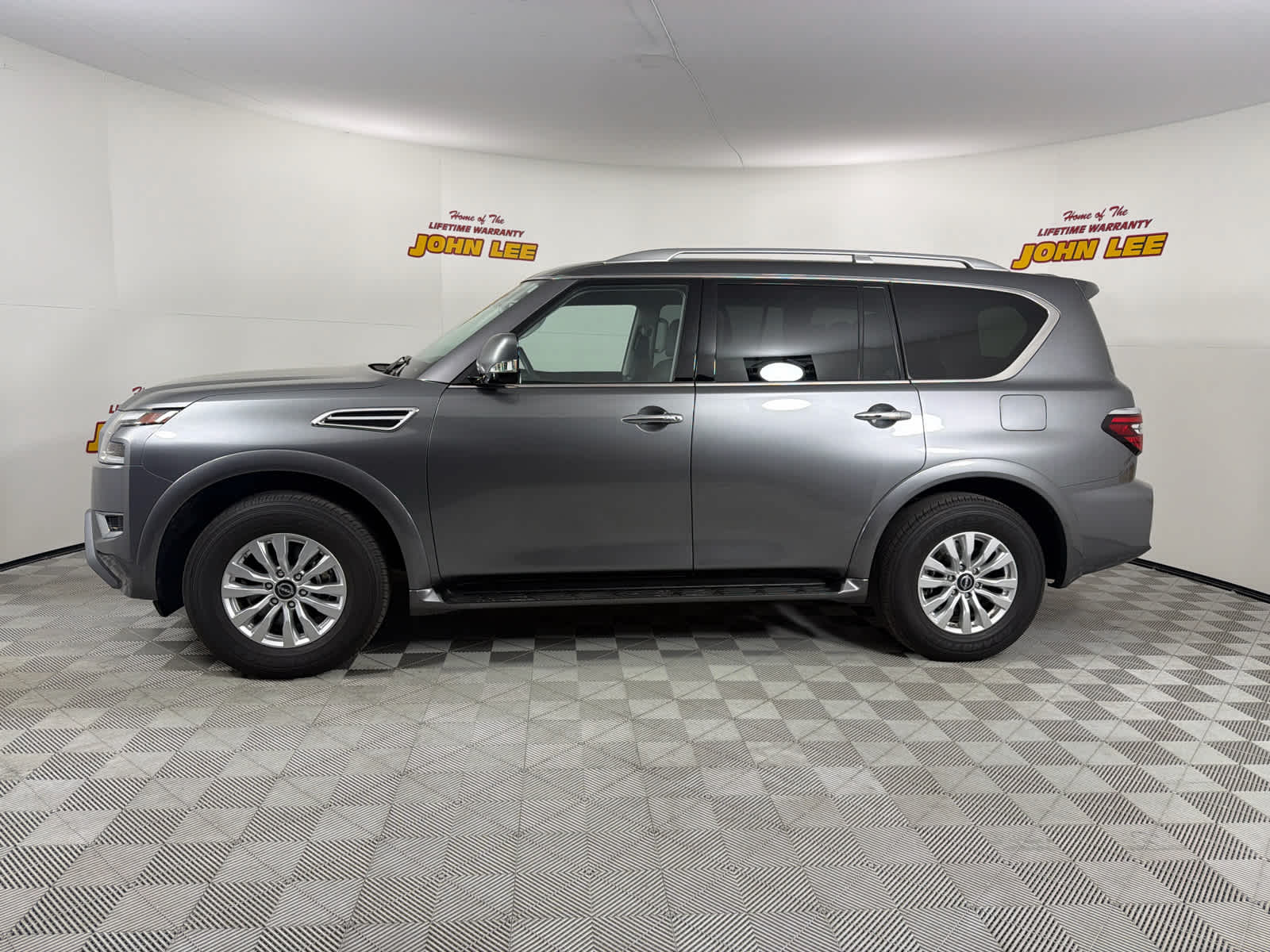 2024 Nissan Armada SV