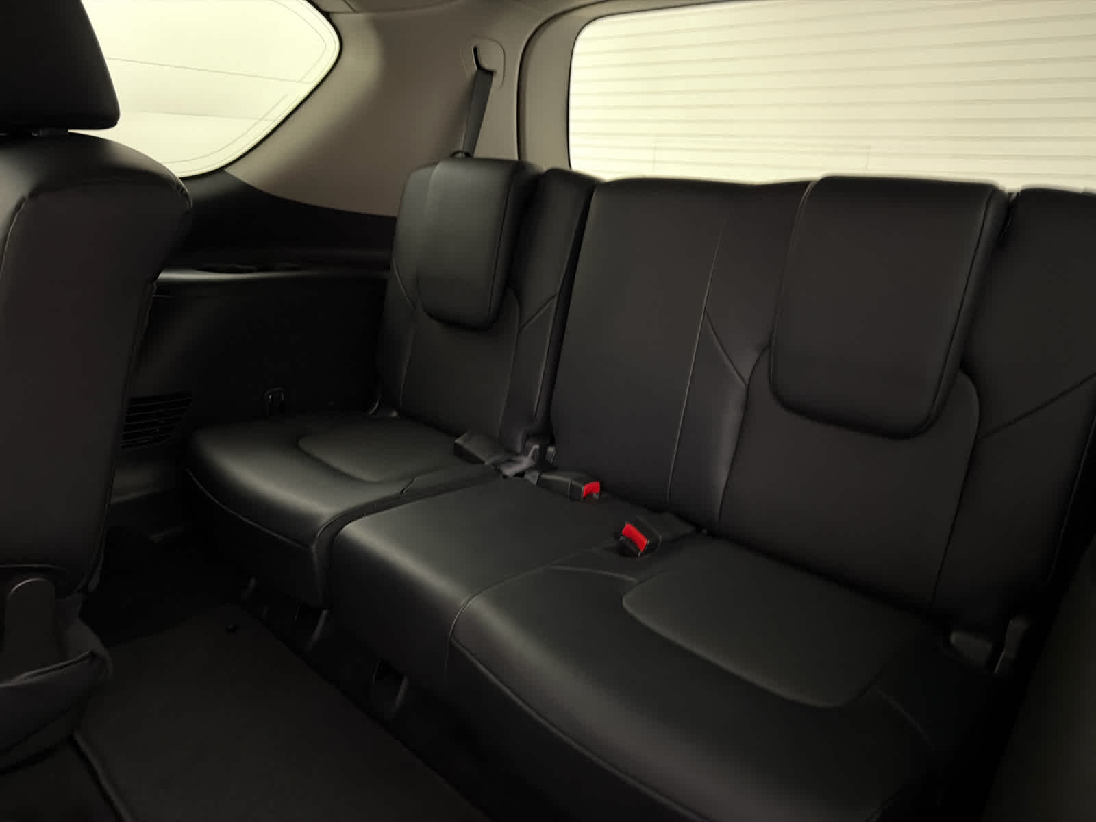 2024 Nissan Armada SV