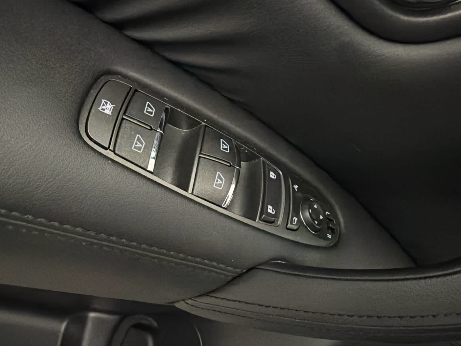 2024 Nissan Armada SV