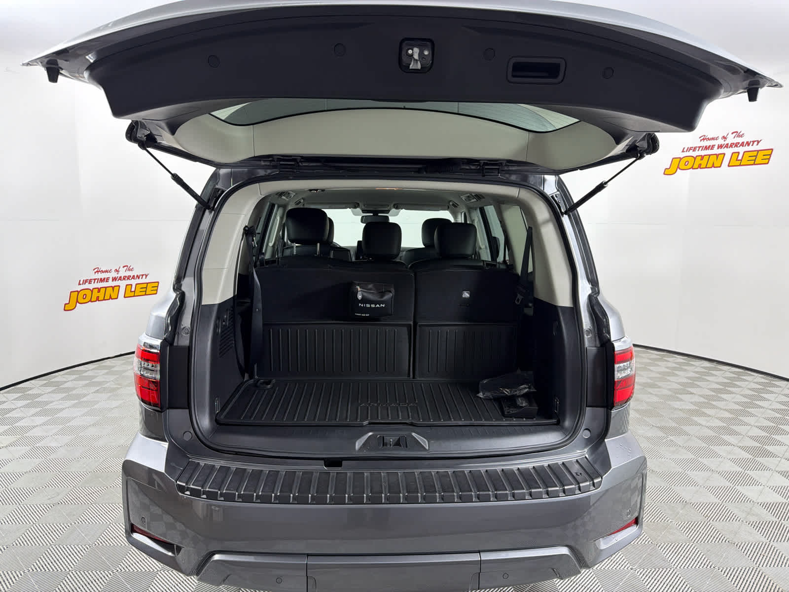 2024 Nissan Armada SV