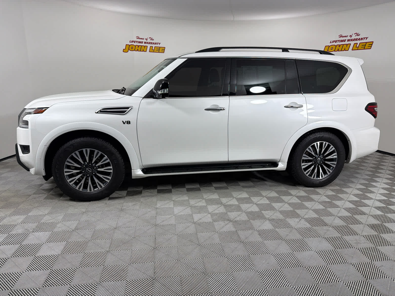 2022 Nissan Armada SL