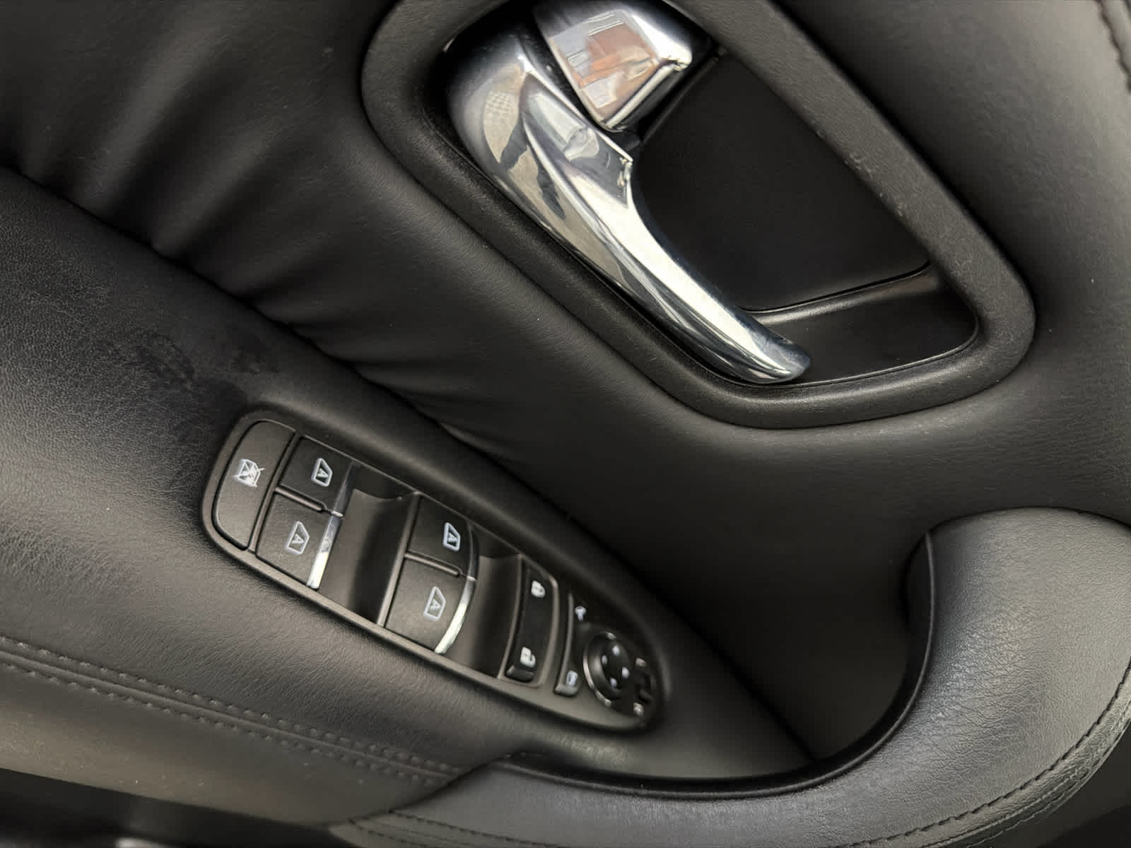 2022 Nissan Armada SL