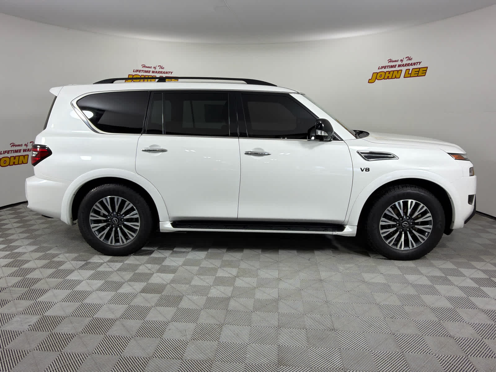 2022 Nissan Armada SL