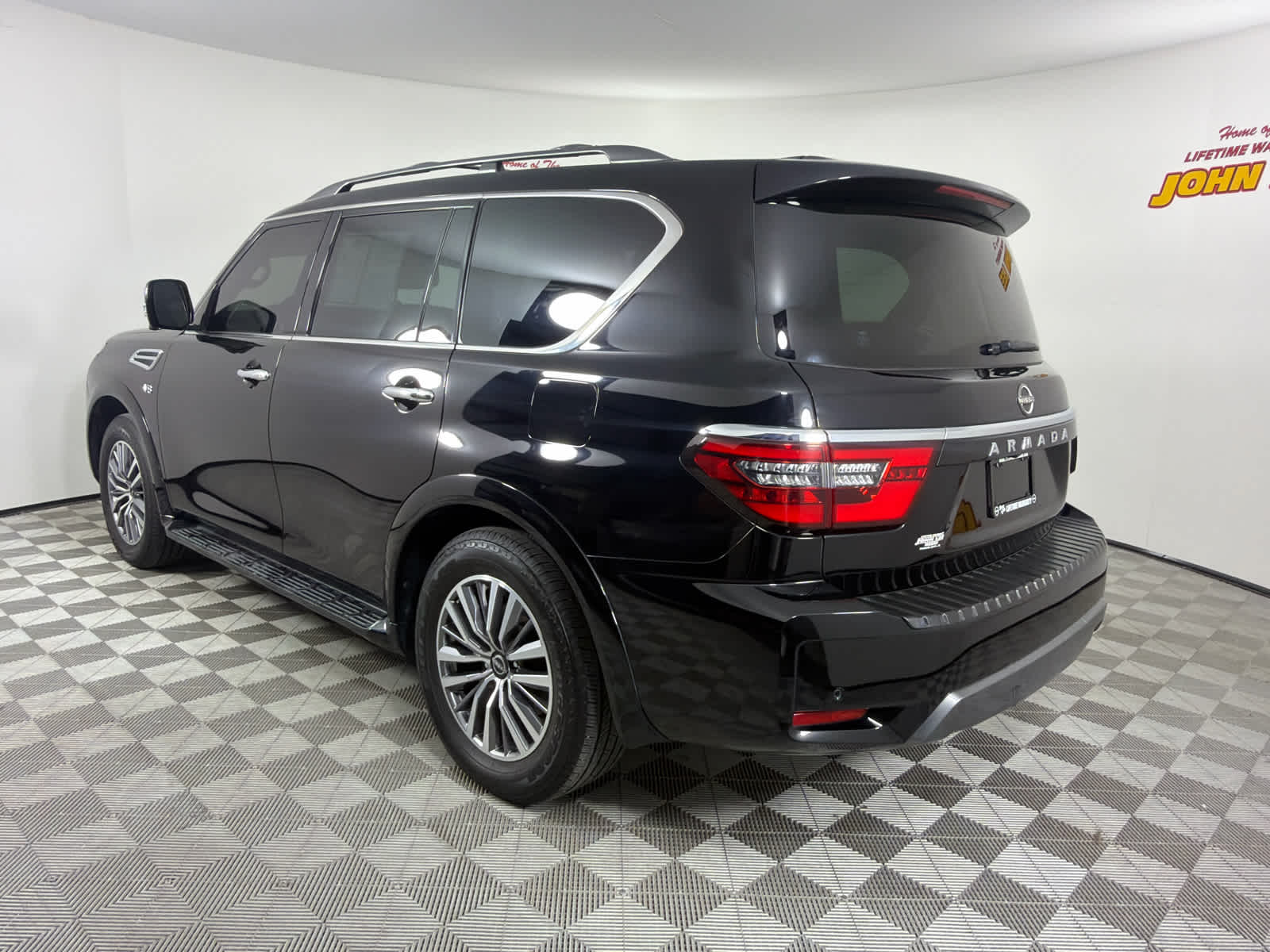 2022 Nissan Armada SL