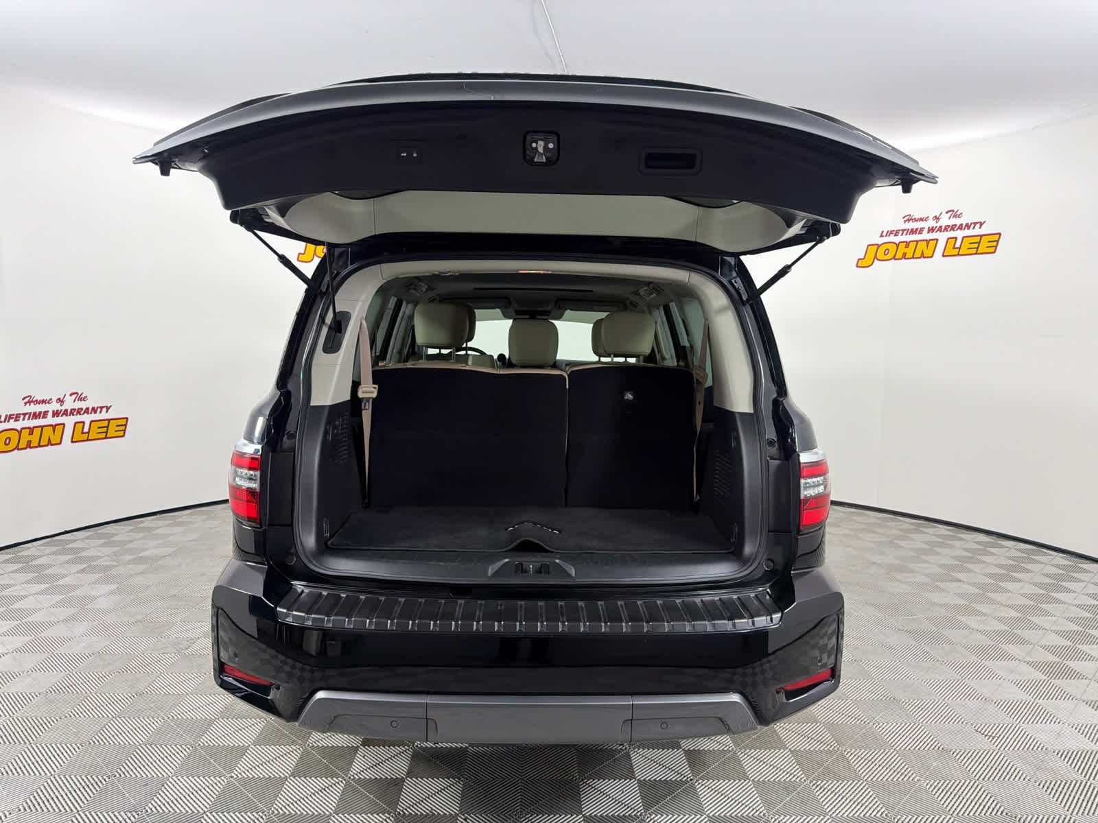 2022 Nissan Armada SL