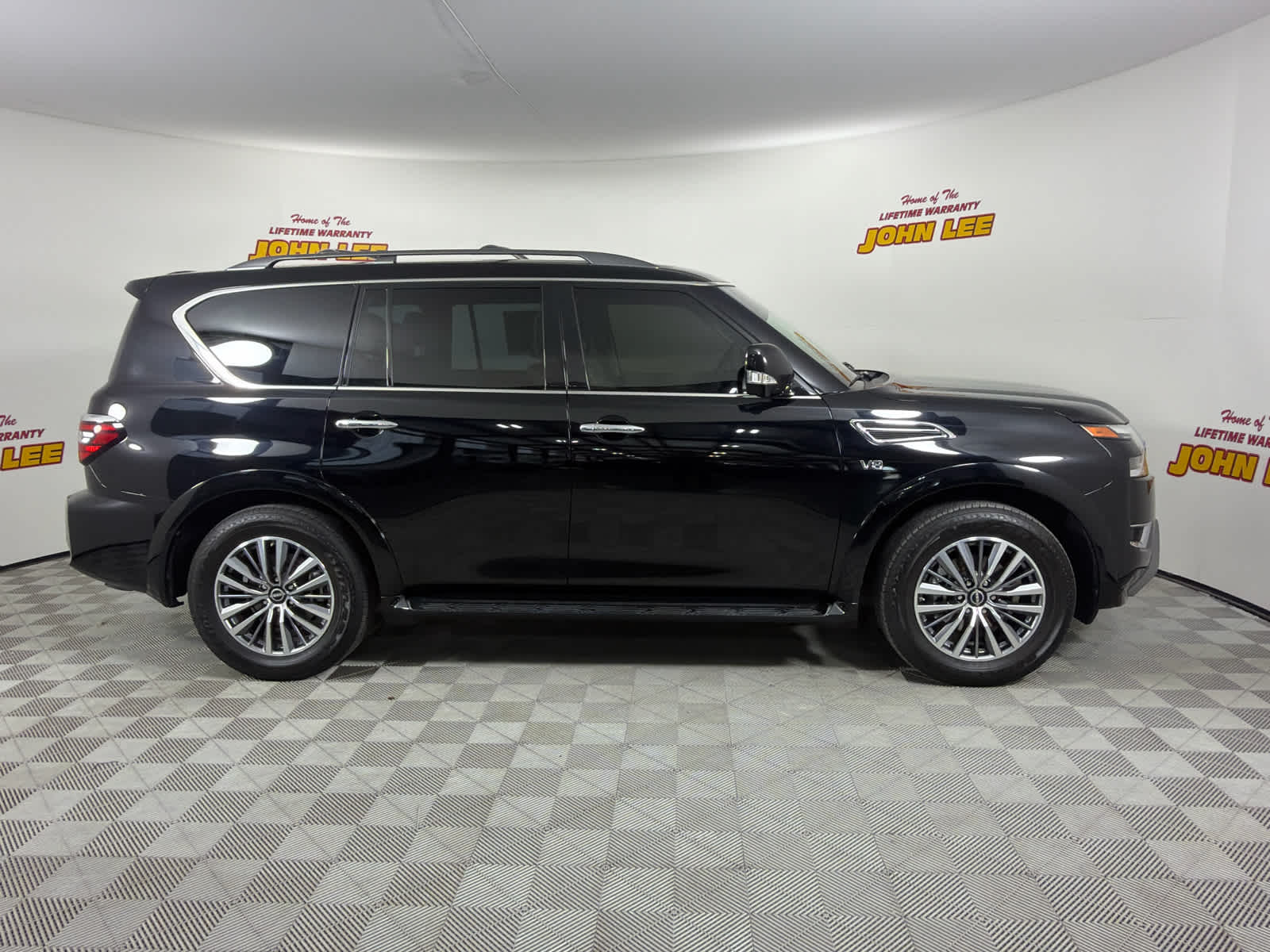 2022 Nissan Armada SL
