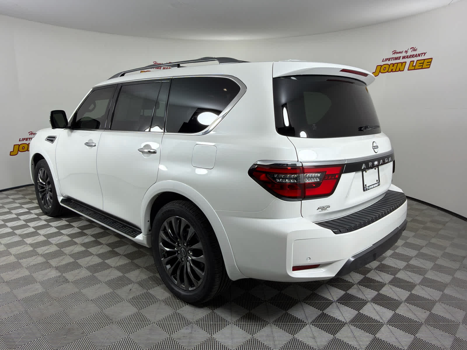 2024 Nissan Armada Platinum