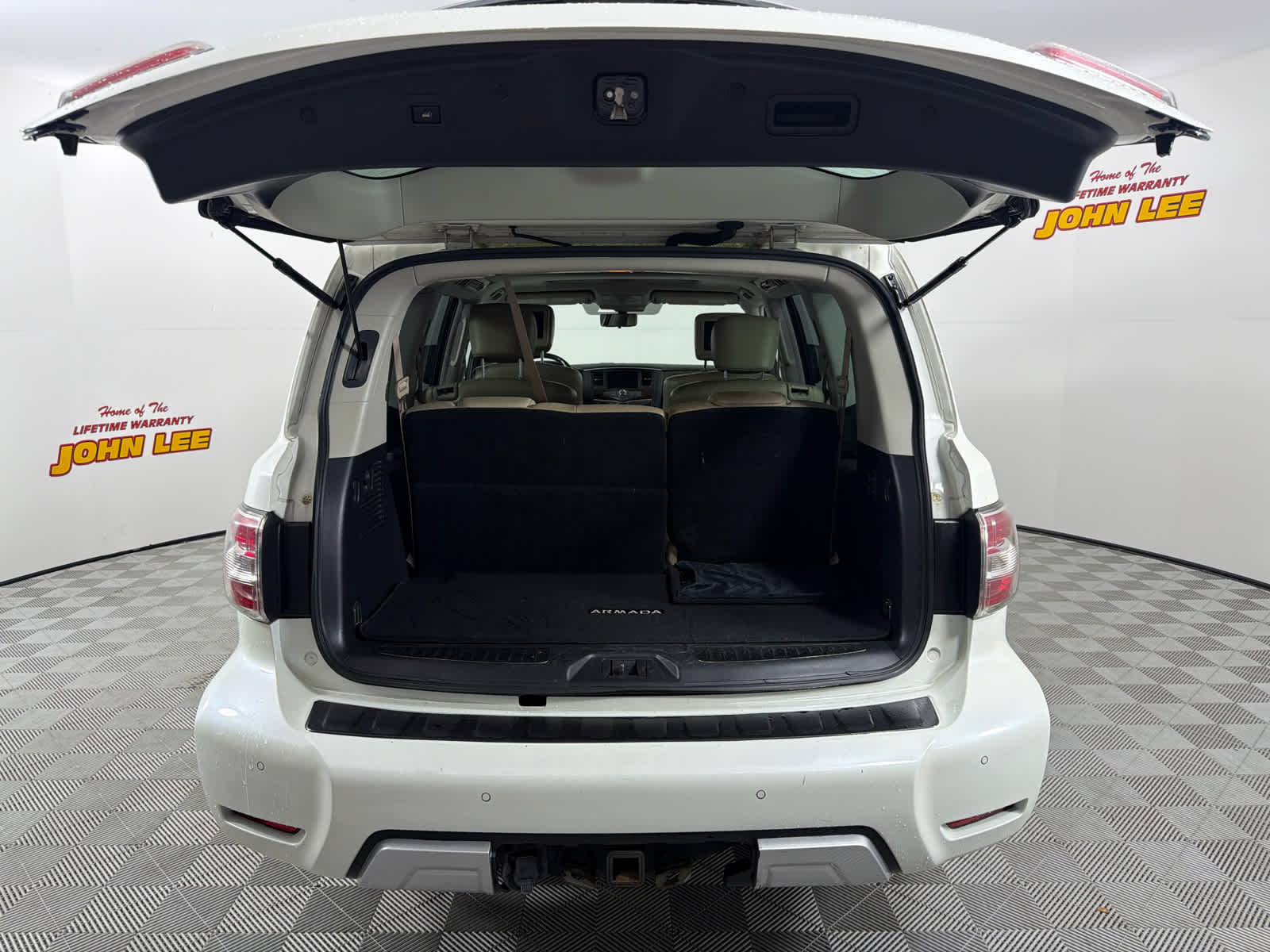 2018 Nissan Armada Platinum