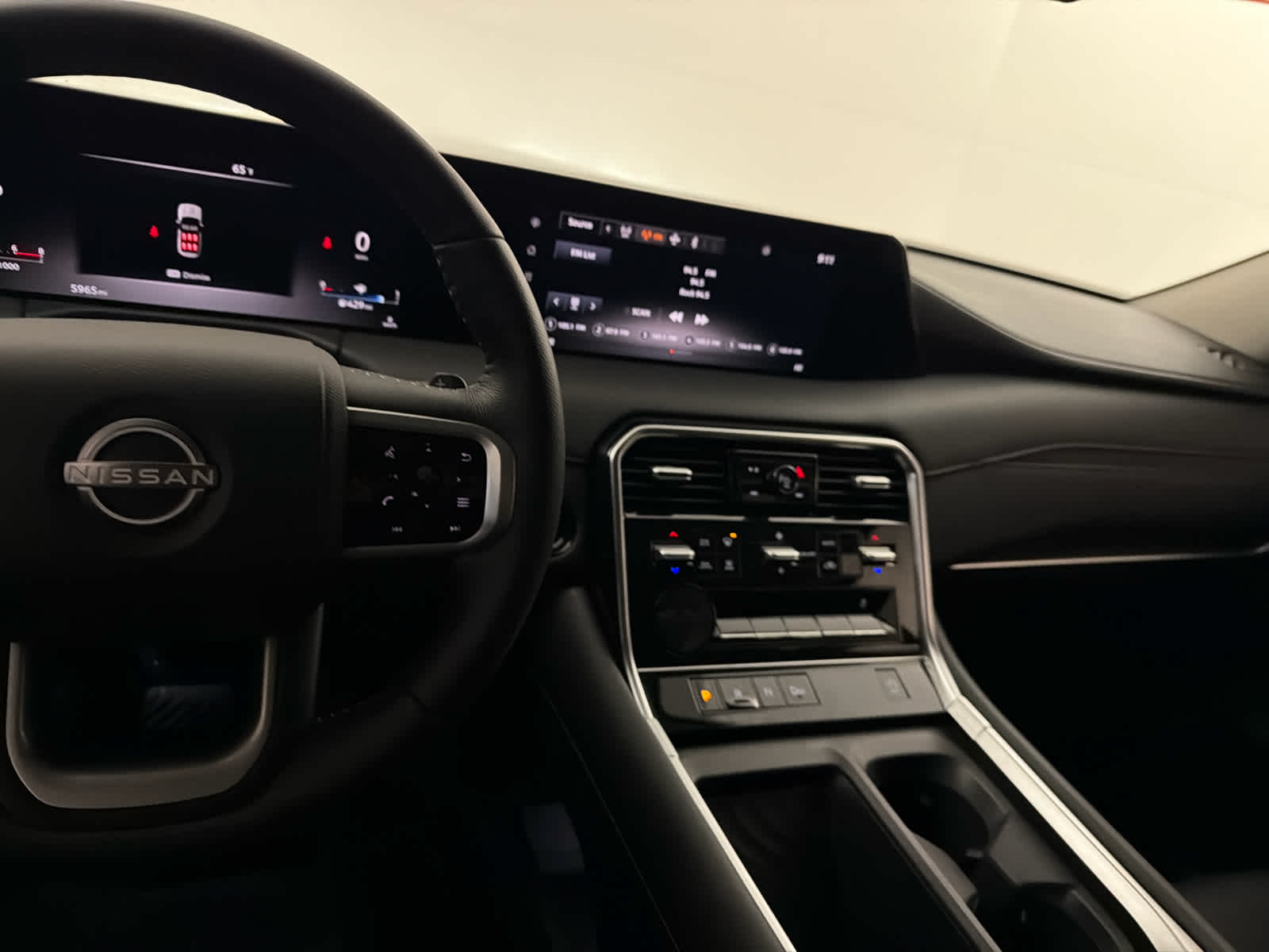 2025 Nissan Armada SV