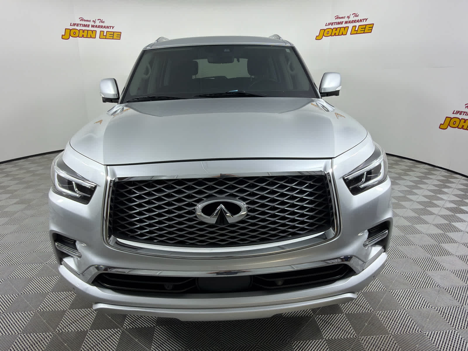 2021 INFINITI QX80 LUXE