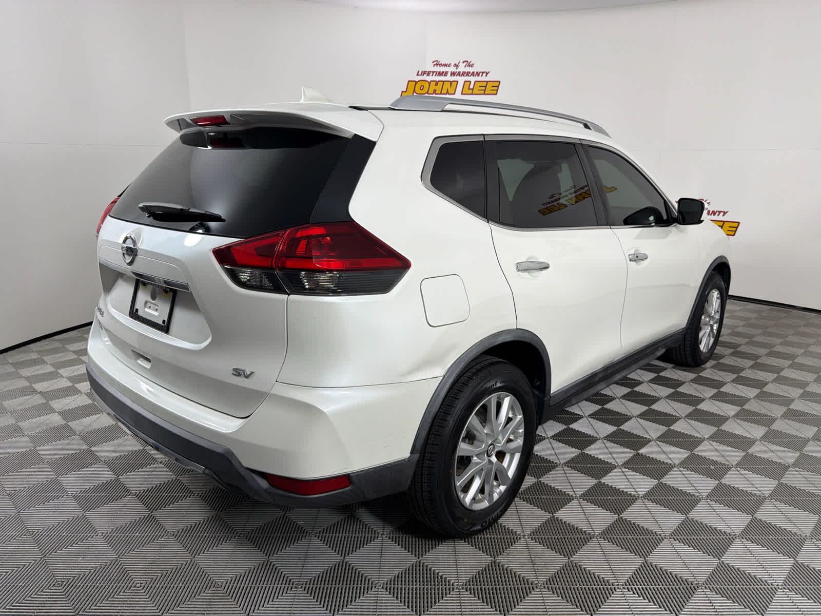 2018 Nissan Rogue SV