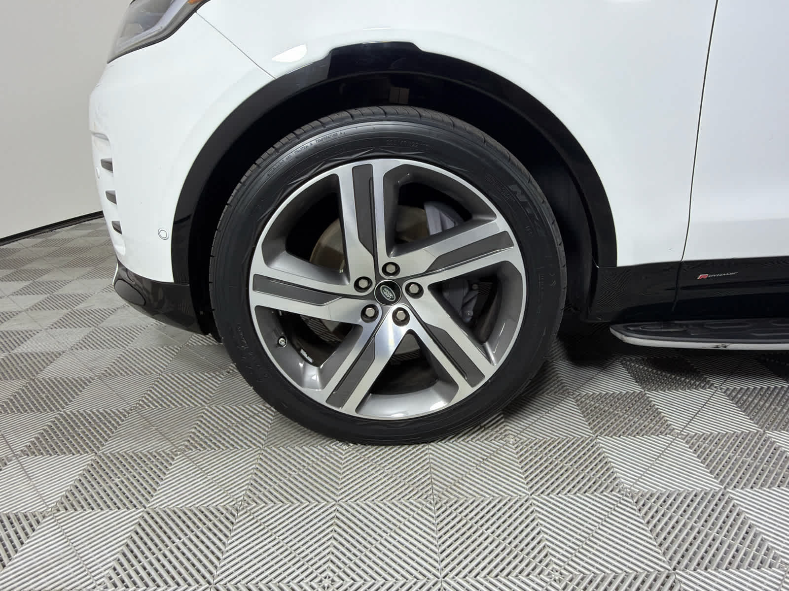 2021 Land Rover Discovery HSE R-Dynamic