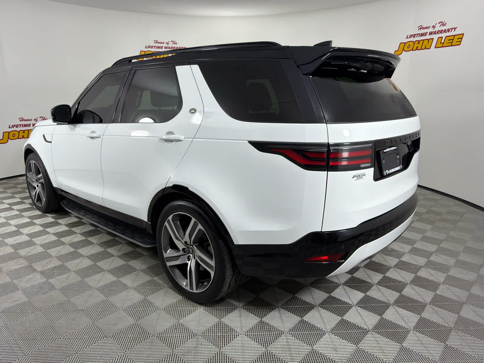 2021 Land Rover Discovery HSE R-Dynamic