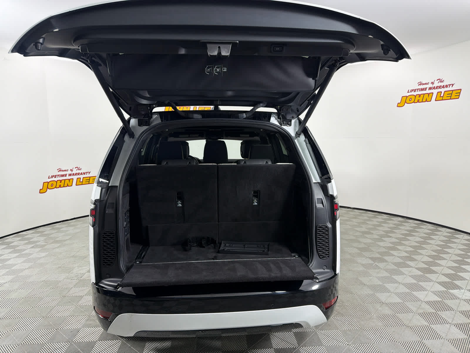 2021 Land Rover Discovery HSE R-Dynamic