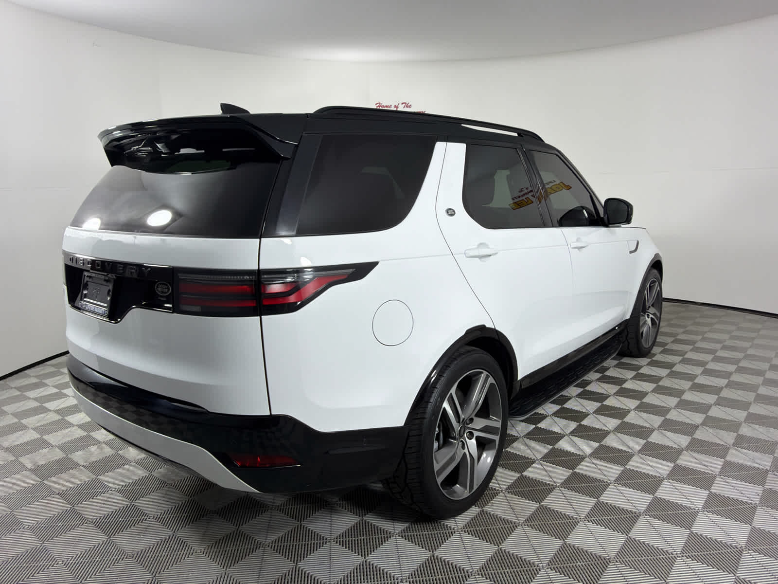 2021 Land Rover Discovery HSE R-Dynamic