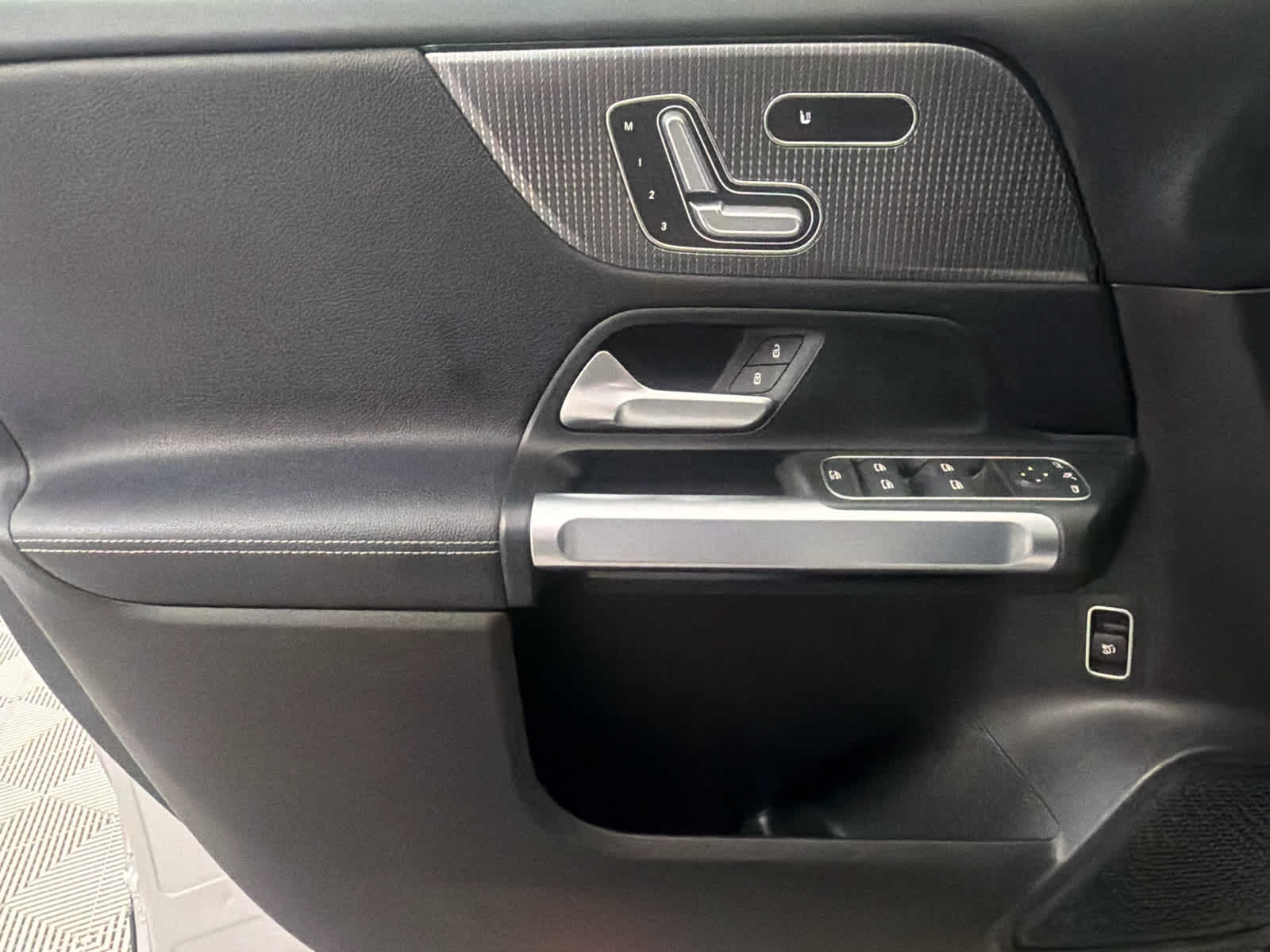 2020 Mercedes-Benz GLB 250 GLB 250