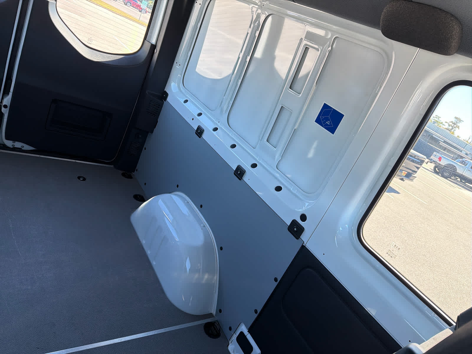 2025 Mercedes-Benz Sprinter 2500 Standard Roof I4 Diesel HO 144" RWD