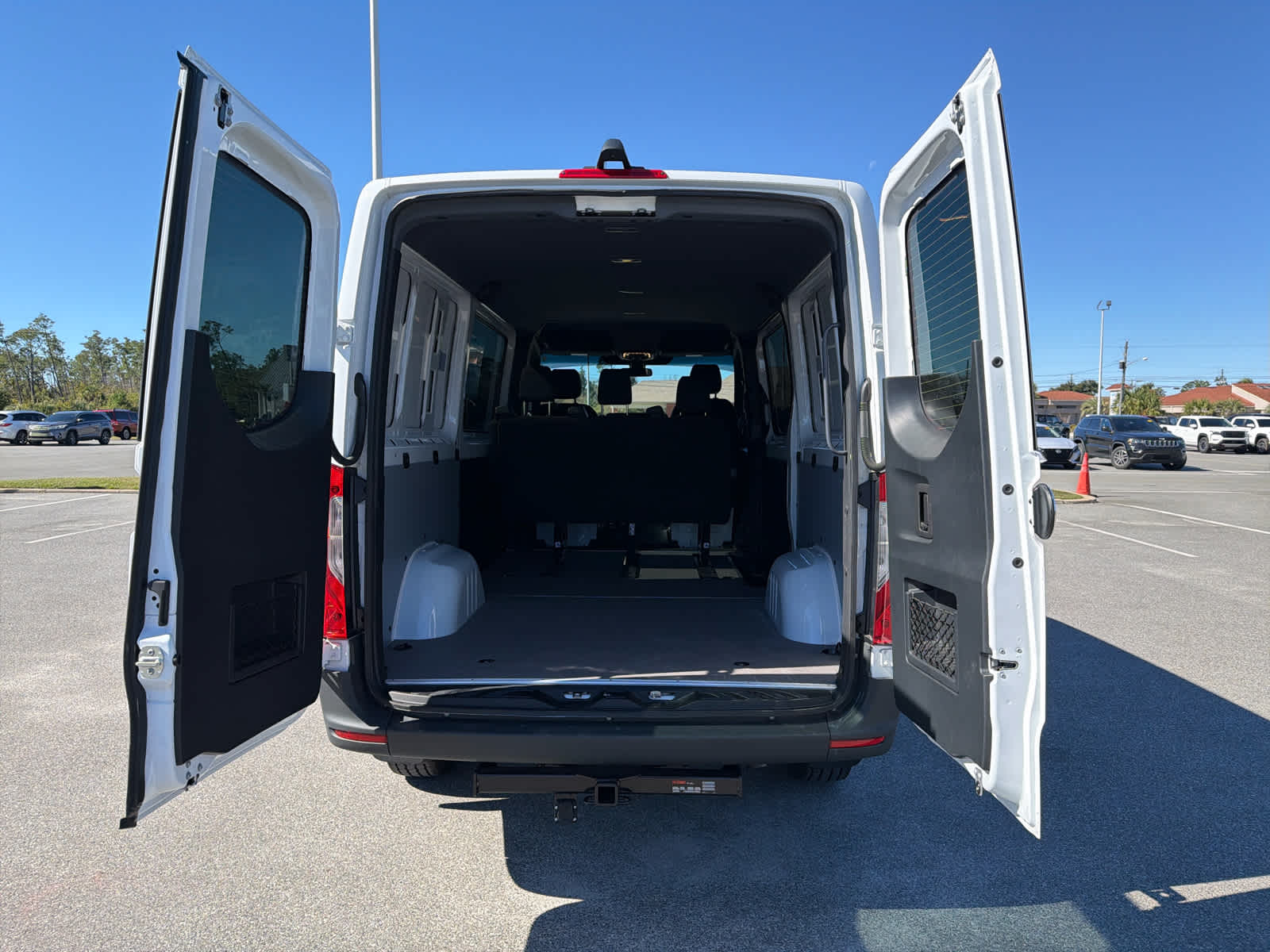 2025 Mercedes-Benz Sprinter 2500 Standard Roof I4 Diesel HO 144" RWD