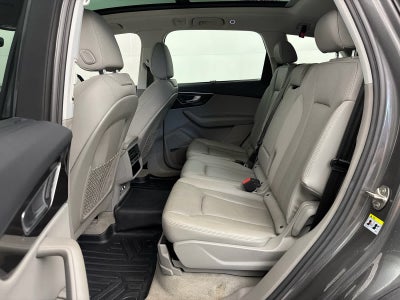 2020 Audi Q7 Premium Plus