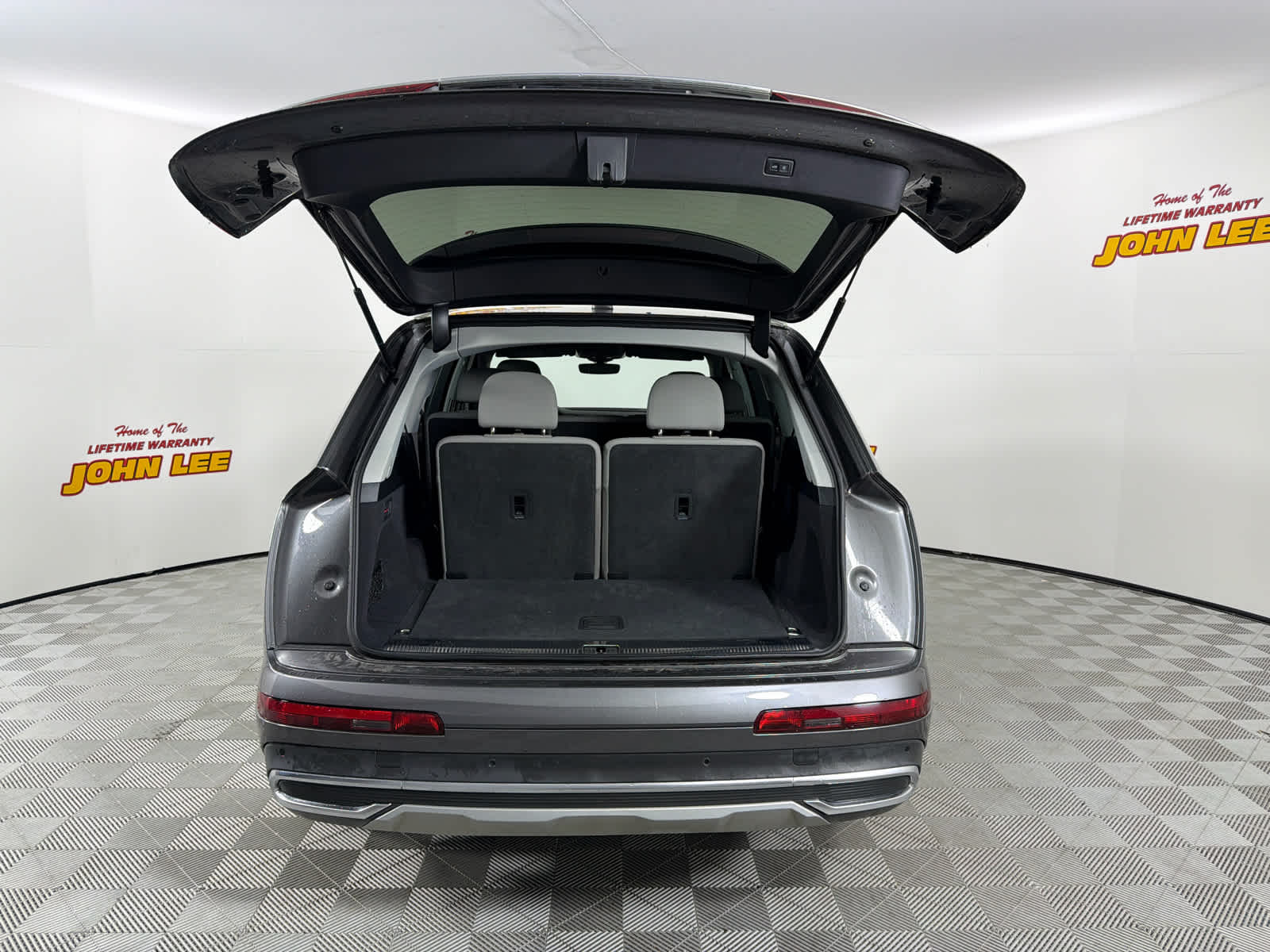 2020 Audi Q7 Premium Plus