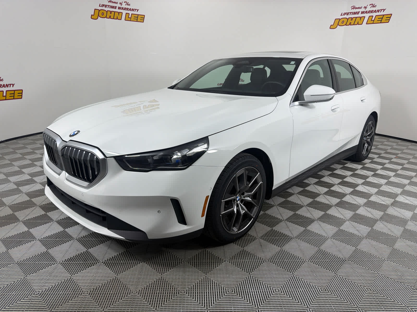 2026 BMW 530i 530i