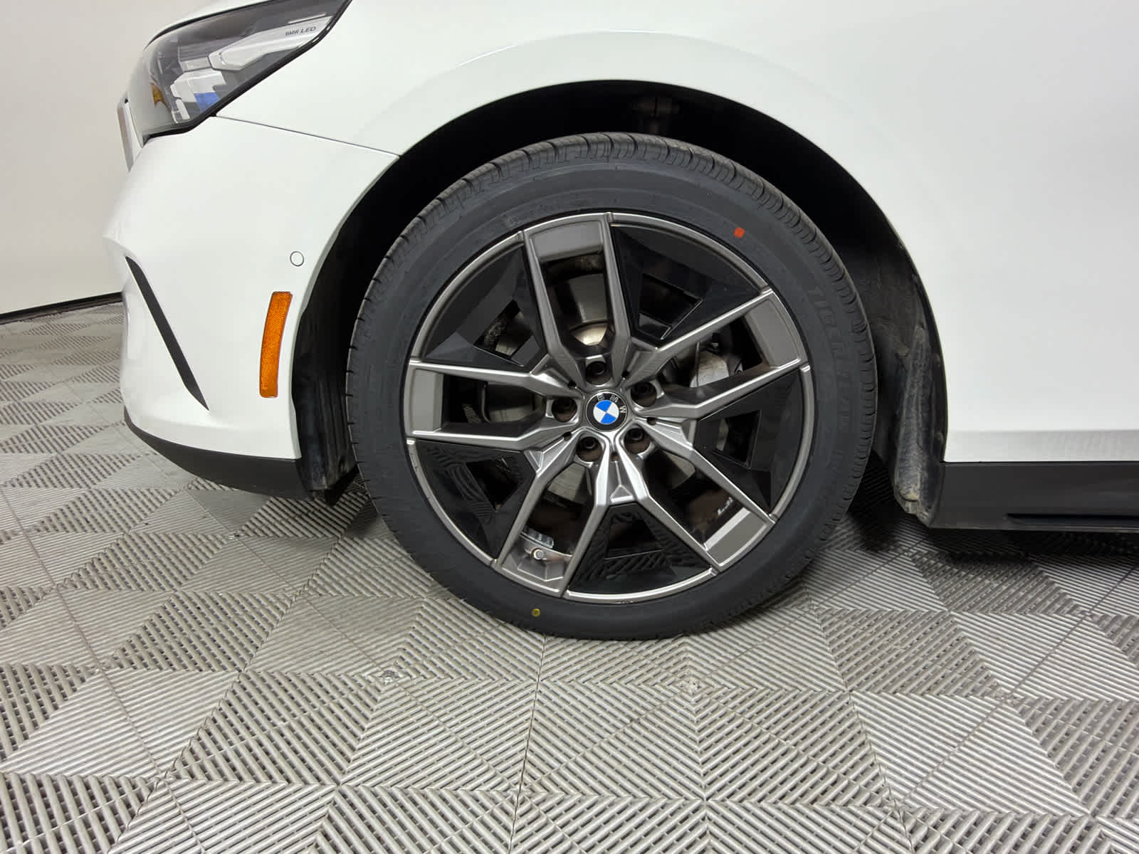 2026 BMW 530i 530i