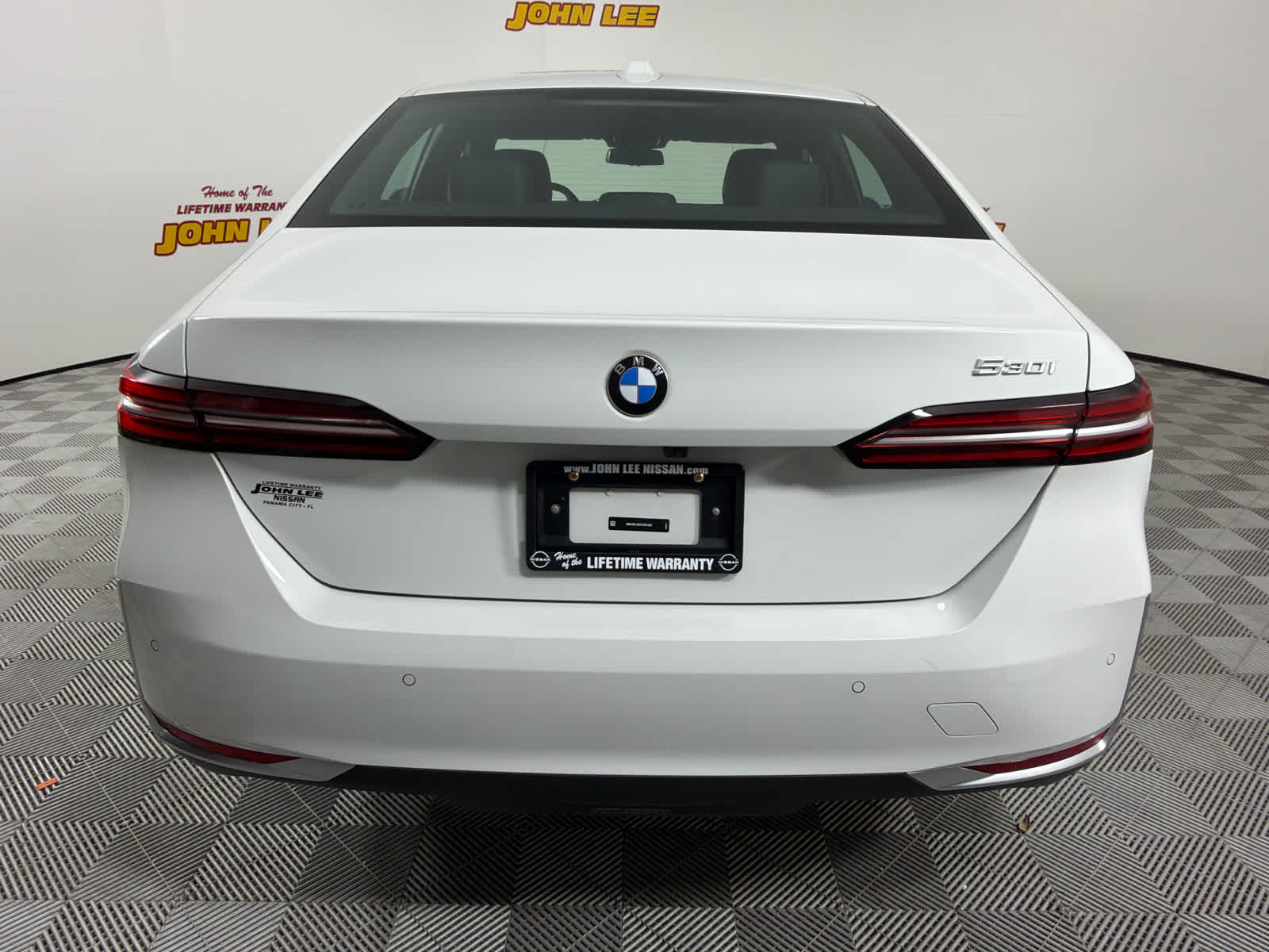 2026 BMW 530i 530i
