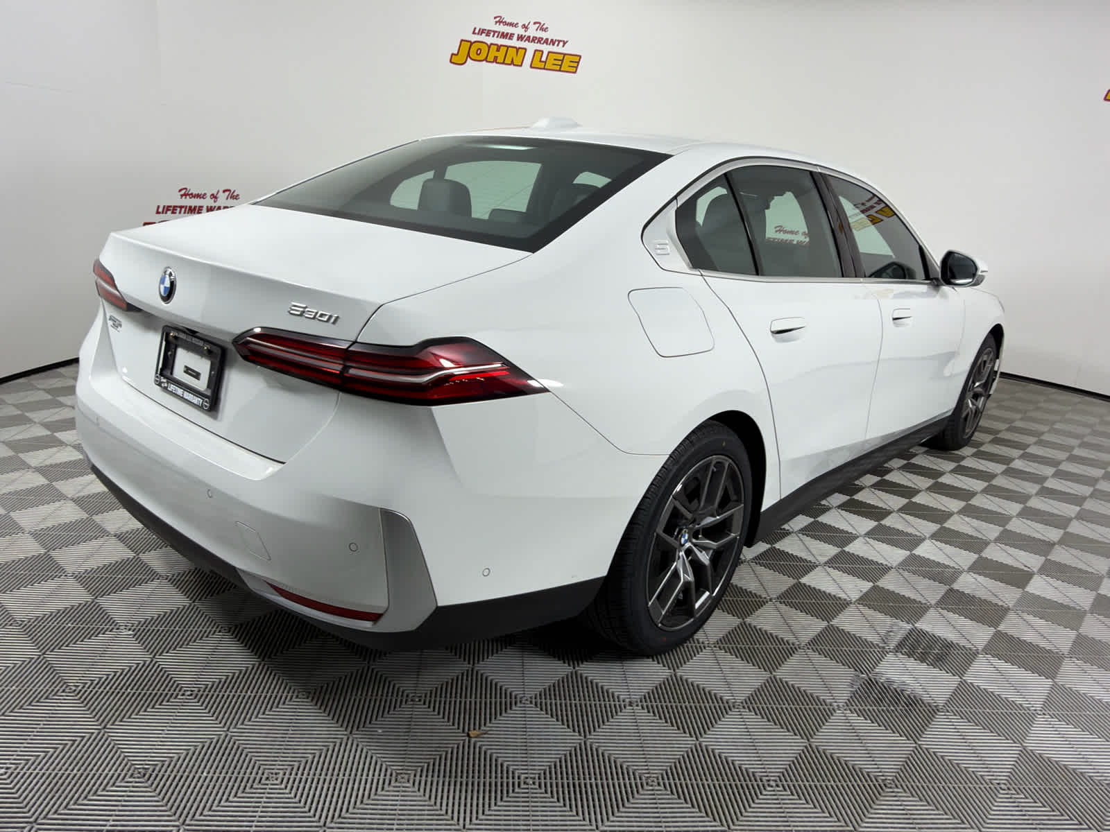 2026 BMW 530i 530i