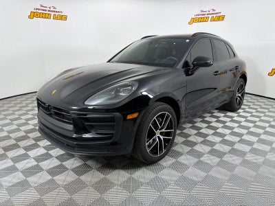2025 Porsche Macan AWD