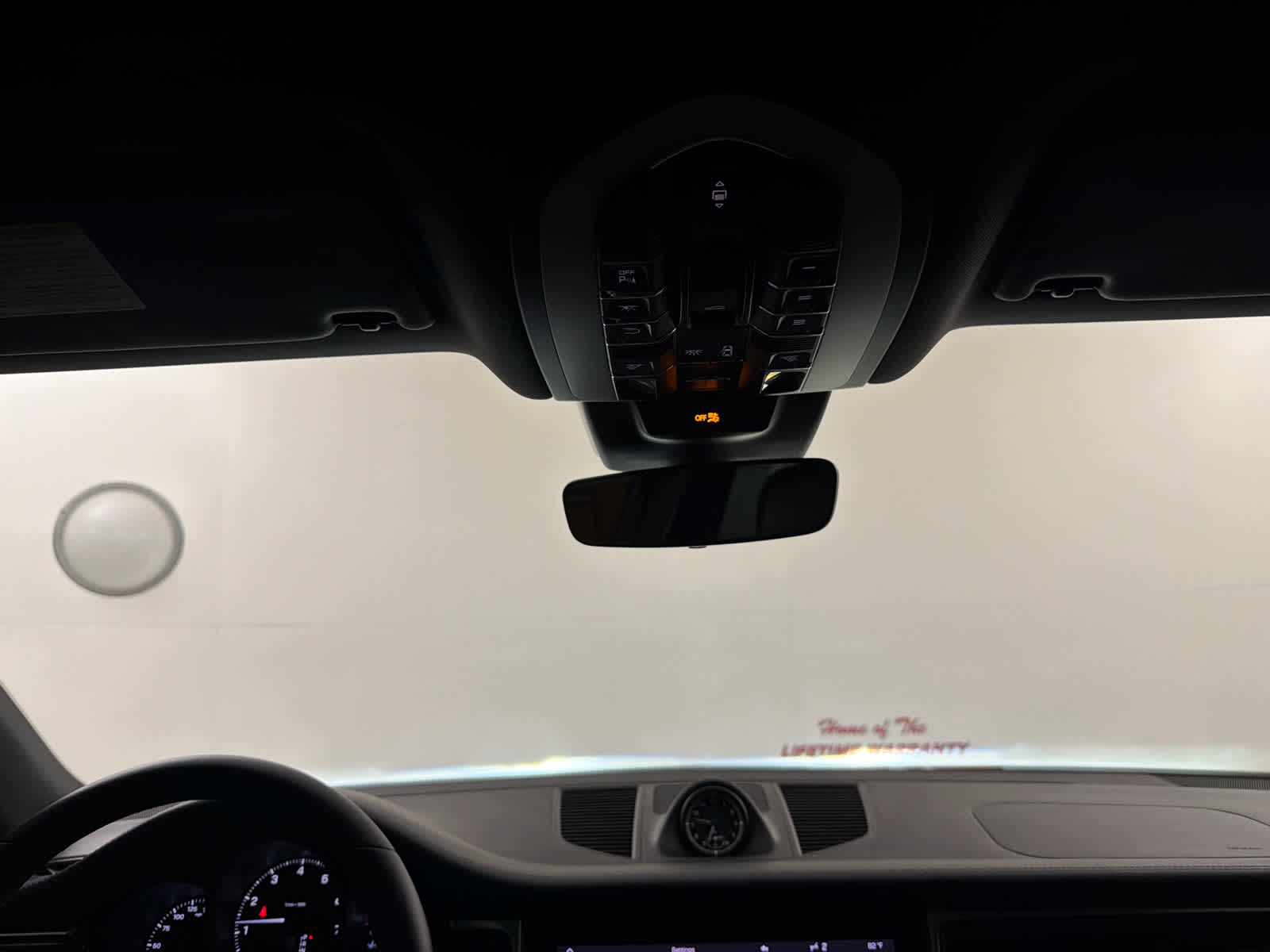 2025 Porsche Macan AWD