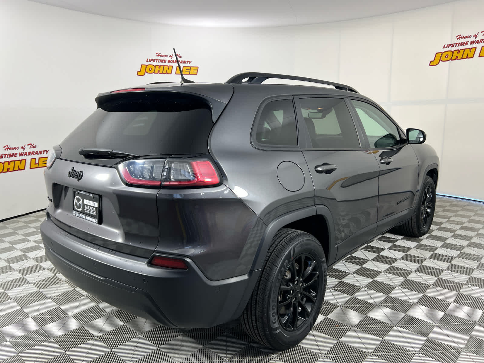 2023 Jeep Cherokee Altitude Lux