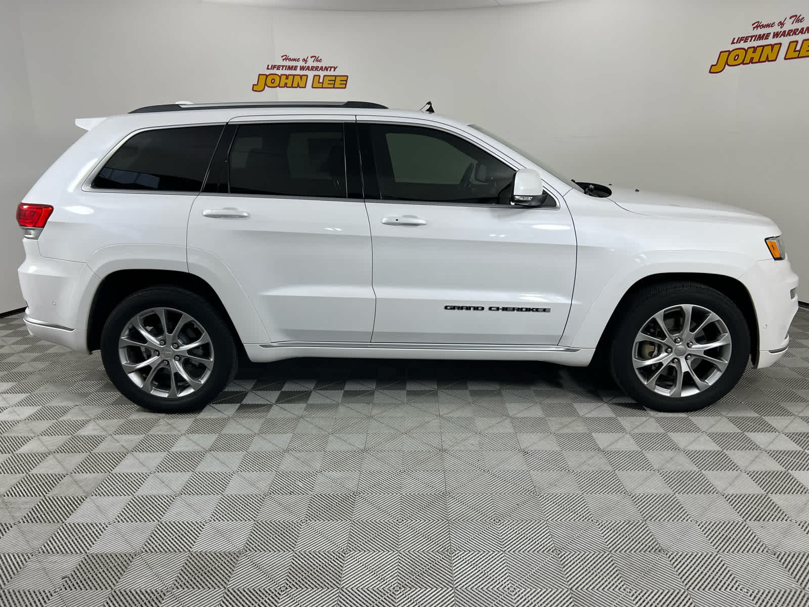 2021 Jeep Grand Cherokee Summit