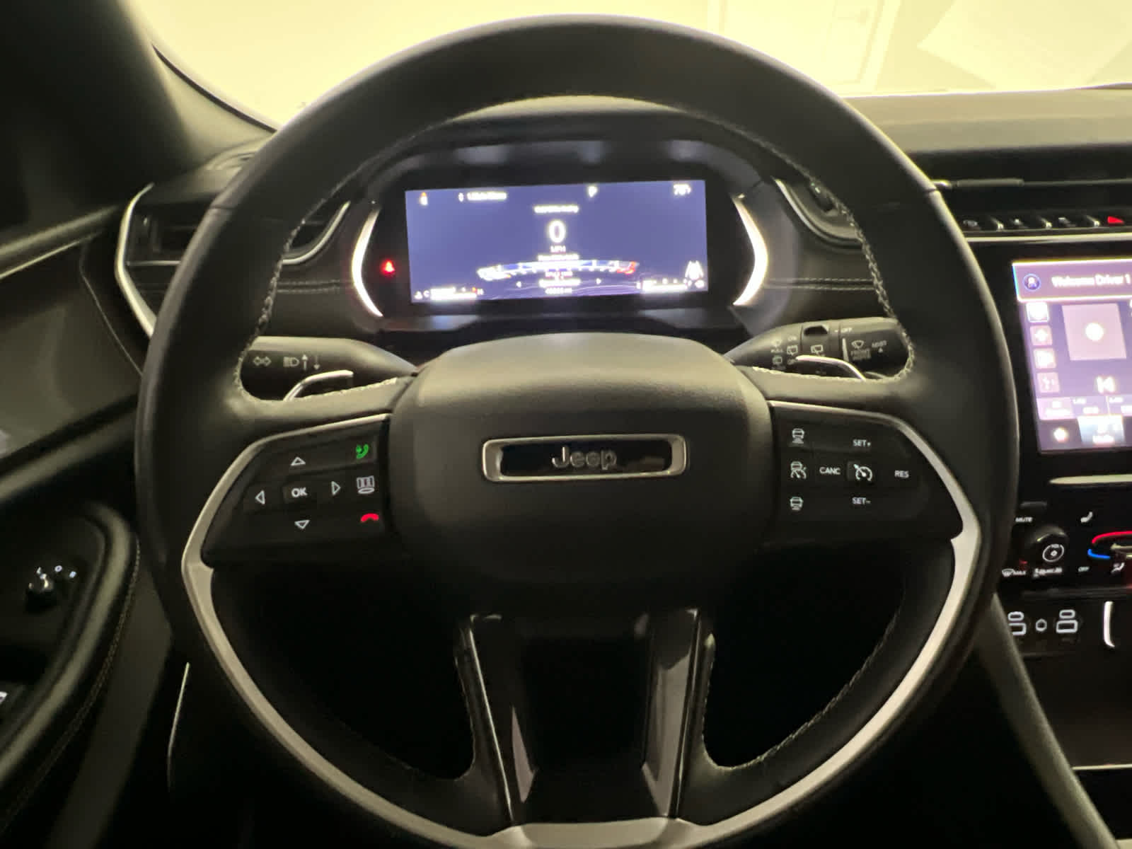 2022 Jeep Grand Cherokee L Altitude