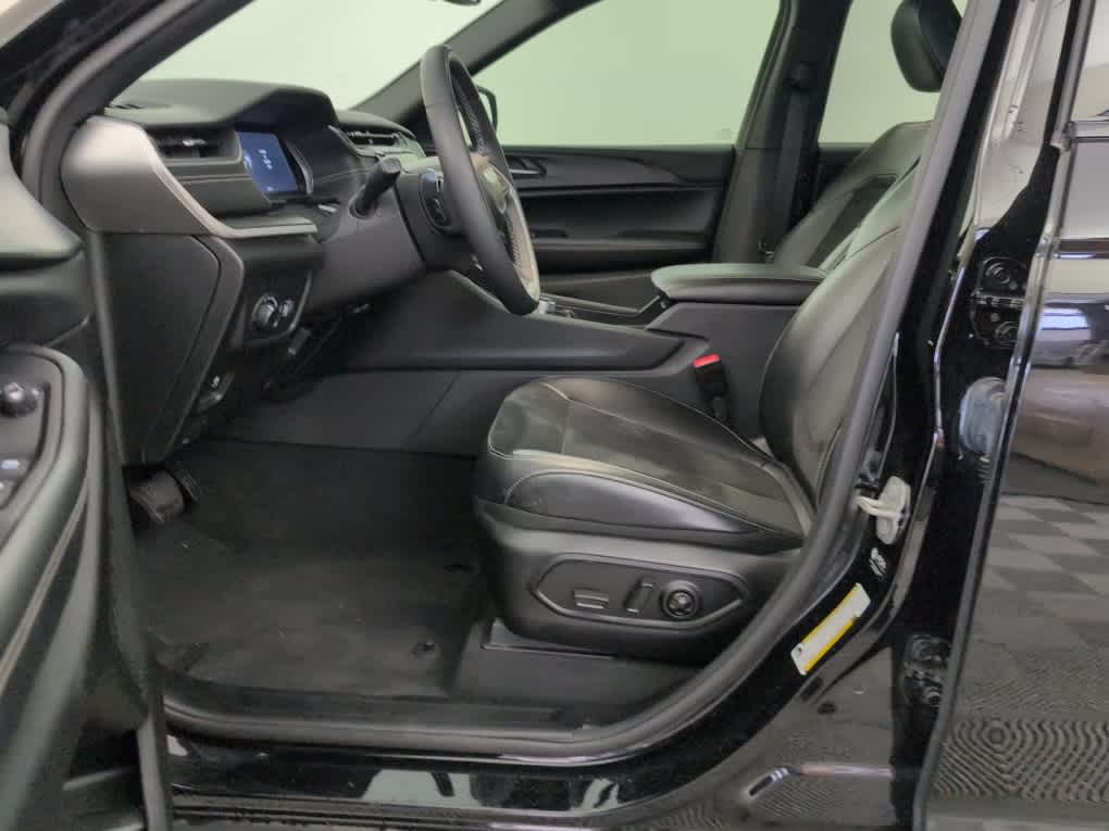 2023 Jeep Grand Cherokee L Altitude X