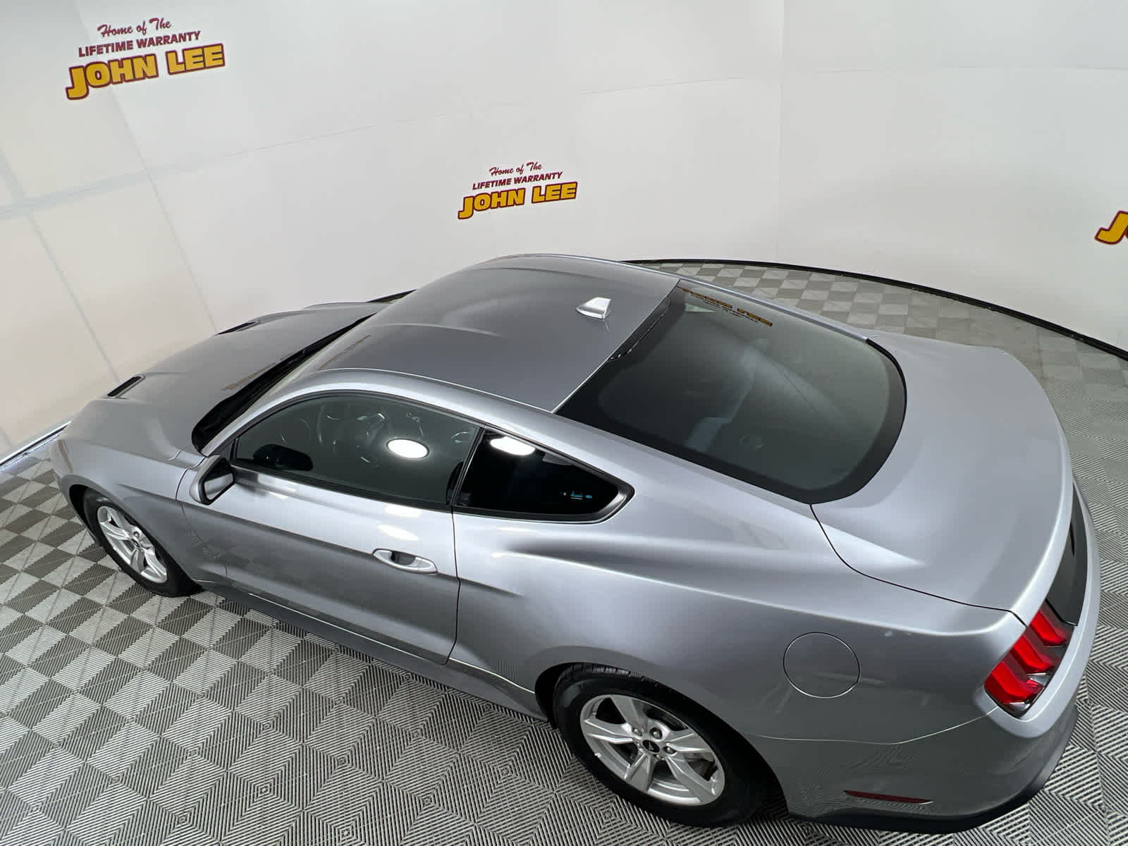 2021 Ford Mustang EcoBoost